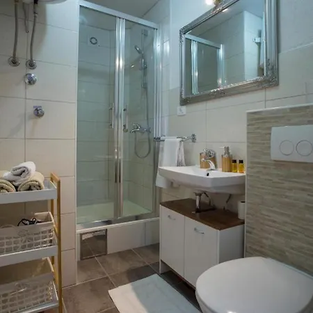 Petra Apartment