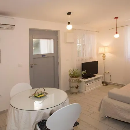 Apartment Petra