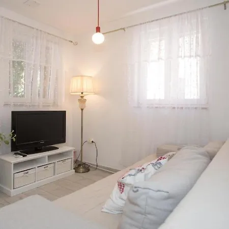 Petra Apartment