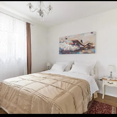 Petra Apartment